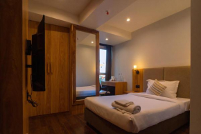 Emerald Hotel